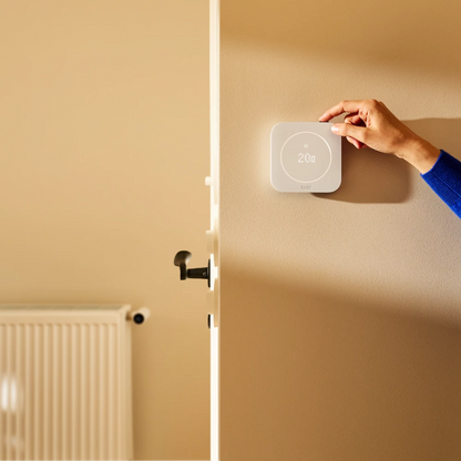 Verkabeltes Smartes Thermostat X (2. Gen.) - Starter Kit mit 4 Smarten Heizkörper-Thermostaten X